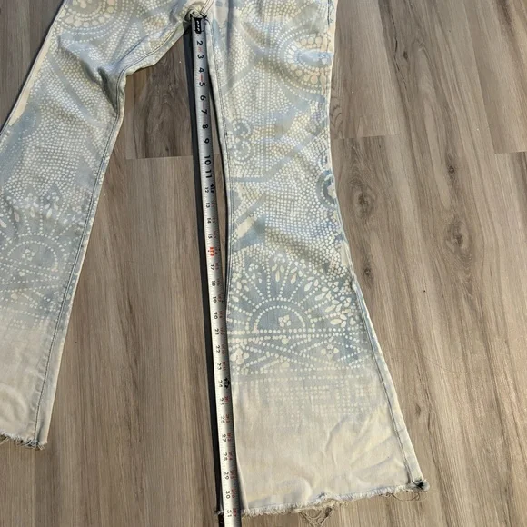 Free People RARE Bali Jeans Bleached Flared Bell Bottoms Boho Hippy Pants 25 - Picture 8 of 13